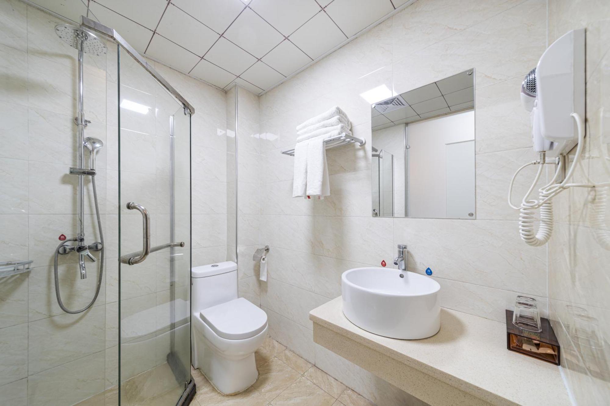 Fenghuang Weijianshan Guesthouse Bagian luar foto